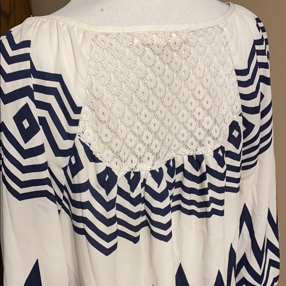 Rewind Blouse - Picture 4 of 5